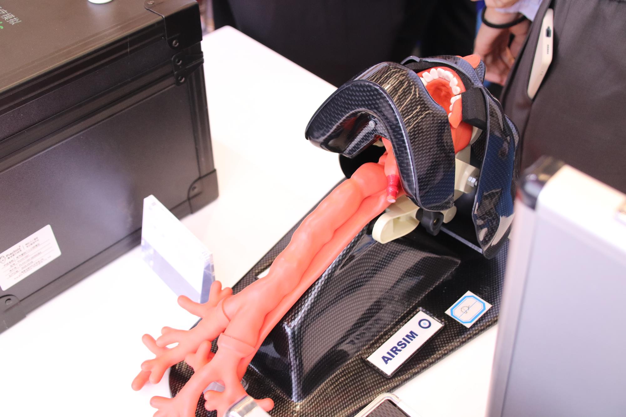 电子支气管镜：诊断与治疗的完美结合